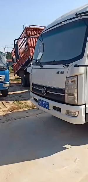出售17年凯马凯捷平板货车，能提档过户