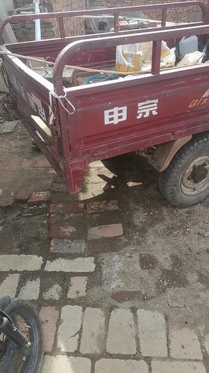 个人三轮摩托车