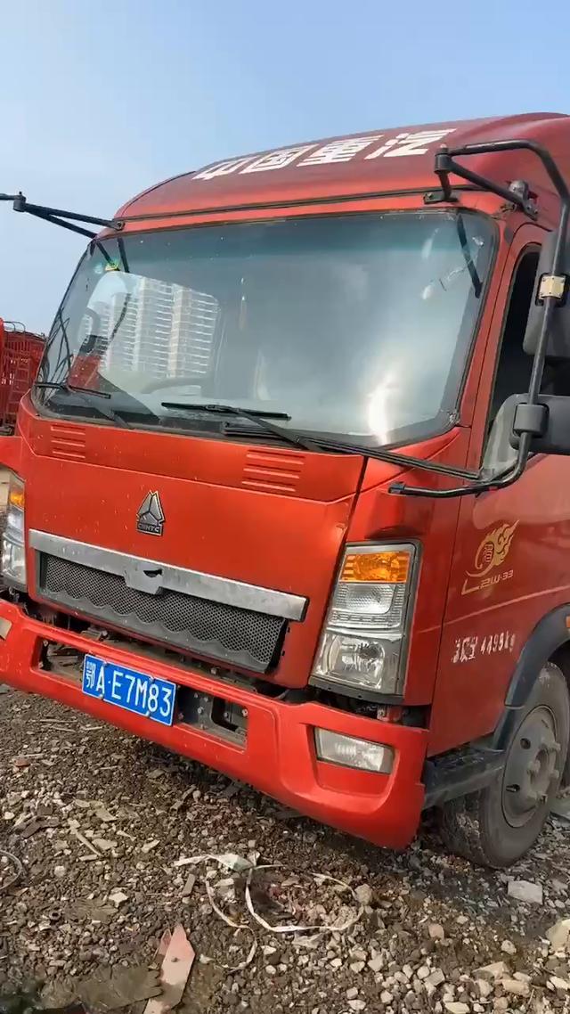 【图】- 中国重汽豪沃4.2 厢式货车 带双飞翼!