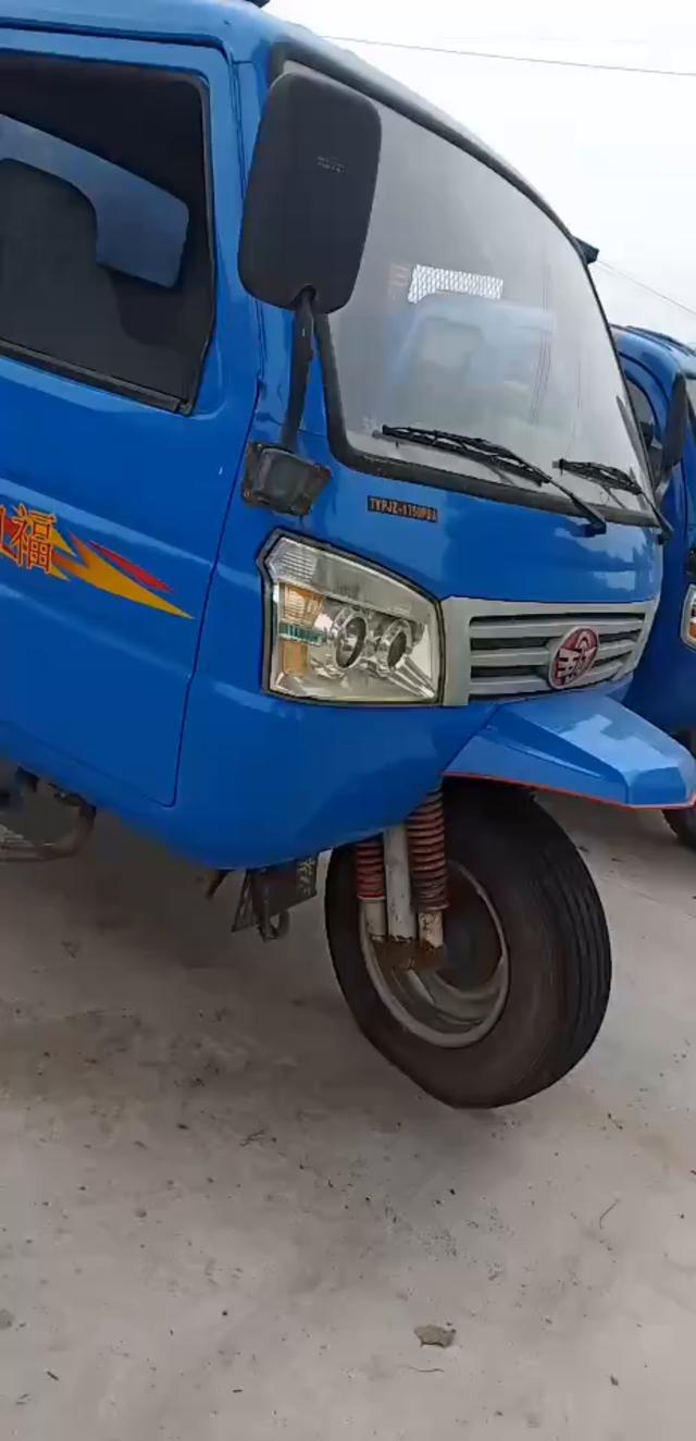 奥驰五征五轮御福平板货车原车自卸15年